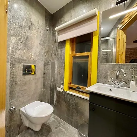 Apartment Balat Homes